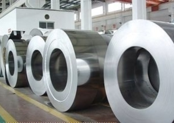 Últimos blogs de la empresa sobre Aplicación de bobinas de acero galvanizado en caliente en la industria de la construcción: ¿Cómo mejorar la resistencia a la corrosión y la durabilidad?