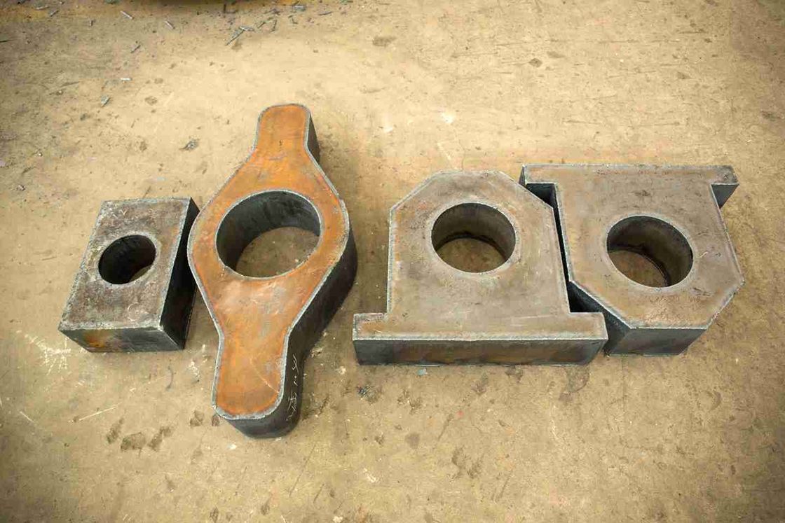 Máquina de corte por láser CNC Fabricación de chapa de acero Estándar ASTM / GB / JIS para máquinas de procesamiento de metales