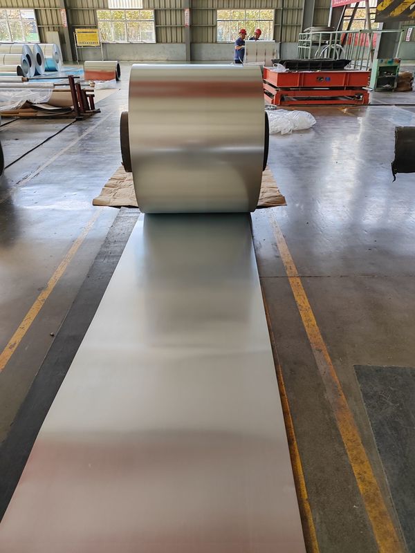 2.0 mm bobina de acero galvanizado Z275 con borde de hendidura para uso industrial y de construcción duradero