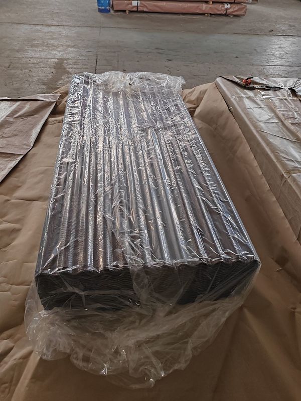 Hojas de techo de metal ondulado galvanizado de 0,14 ∼1,50 mm con 30 ∼275 g/m2 de recubrimiento de zinc para paneles de techo y pared