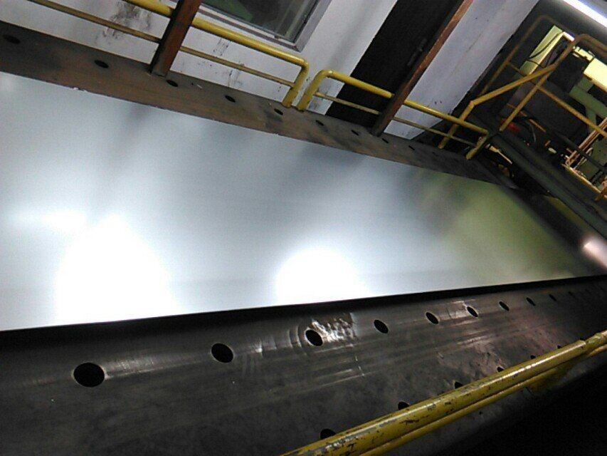 Lámina de acero galvanizado en caliente SGCC de gran brillo Z40-Z275 de 0,15-3,8 mm JIS G3302 para conformado de tuberías y aplicaciones estructurales