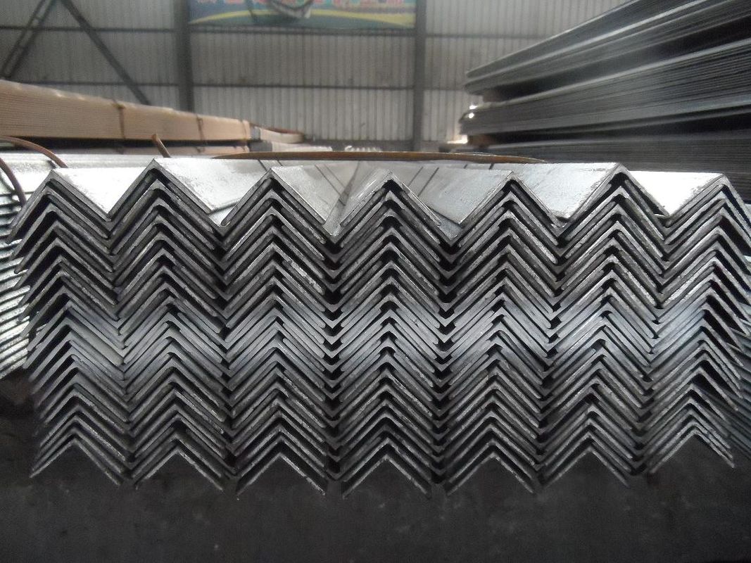 Acero de ángulo estructural igual y desigual del corte personalizado ASTM A36 S275JR Q235