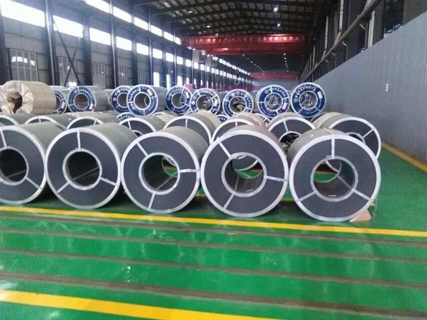 Bobina de acero laminado en frío y embutición profunda de 0,15 a 3,0 mm DC03 DC04 SPCC con ancho de 750 a 1250 mm para paneles industriales y aplicaciones de conformado