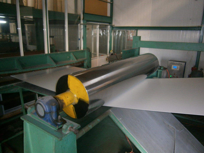 JIS G3312 DX51D+Z bobinas de acero de color prepintadas 0.12 ∼1.20 mm 700 ∼1250 mm para paneles de techos y edificios