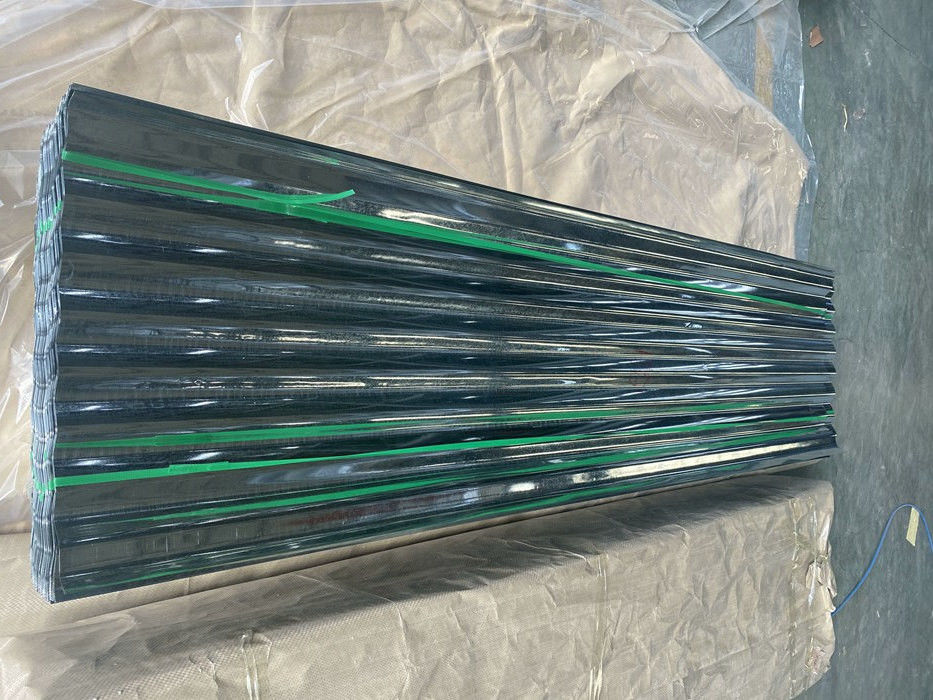 Chapa de Techo Galvanizada Corrugada SGCC con Recubrimiento de Zinc de 60–275 g/m² y Perfil de Onda de 76 mm para Revestimiento de Techos y Paredes
