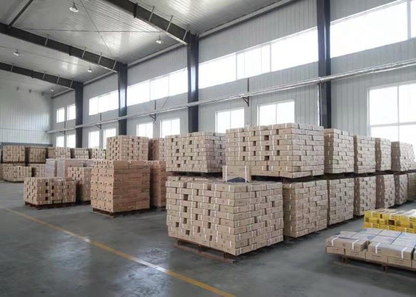 AWS E7018 Electrodo de soldadura con bastón de bajo hidrógeno para estructuras de acero al carbono y acero de baja aleación