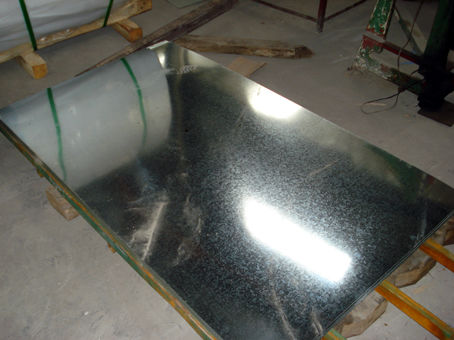 Lámina de acero galvanizado en caliente SGCC Z40–Z275 de 0,15–3,8 mm JIS G3302 para aplicaciones de construcción e industriales
